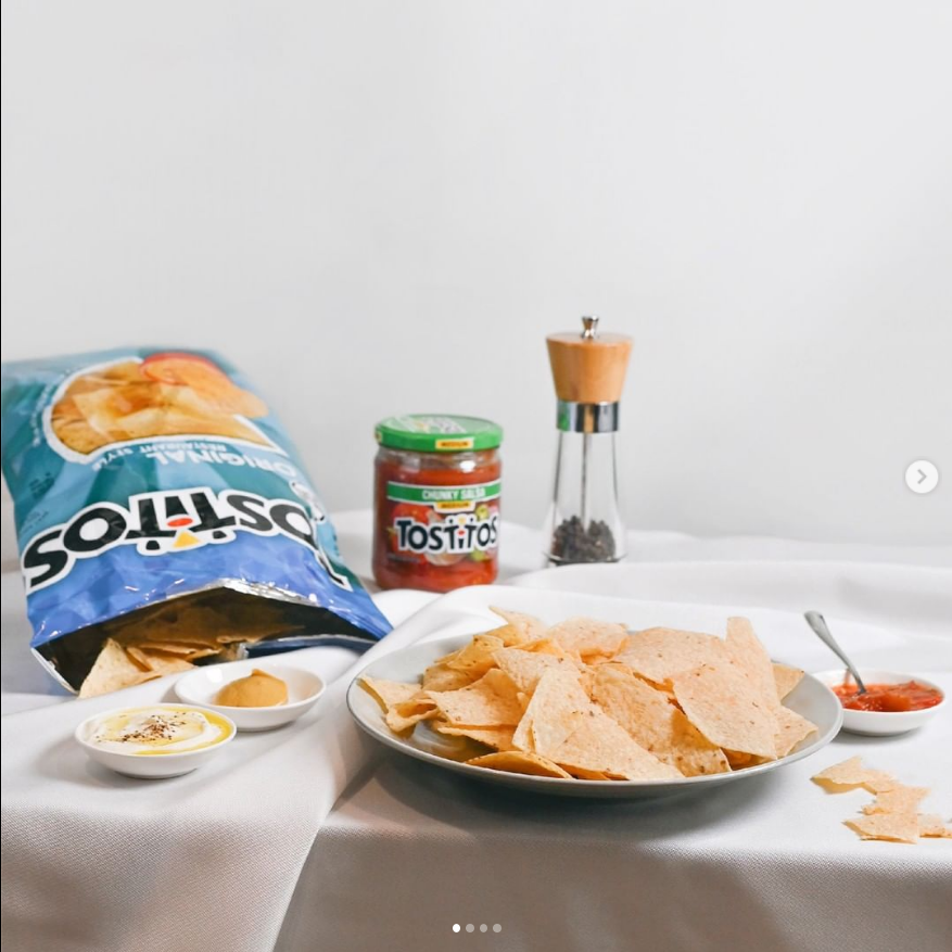 White Corn Chips with Salsa